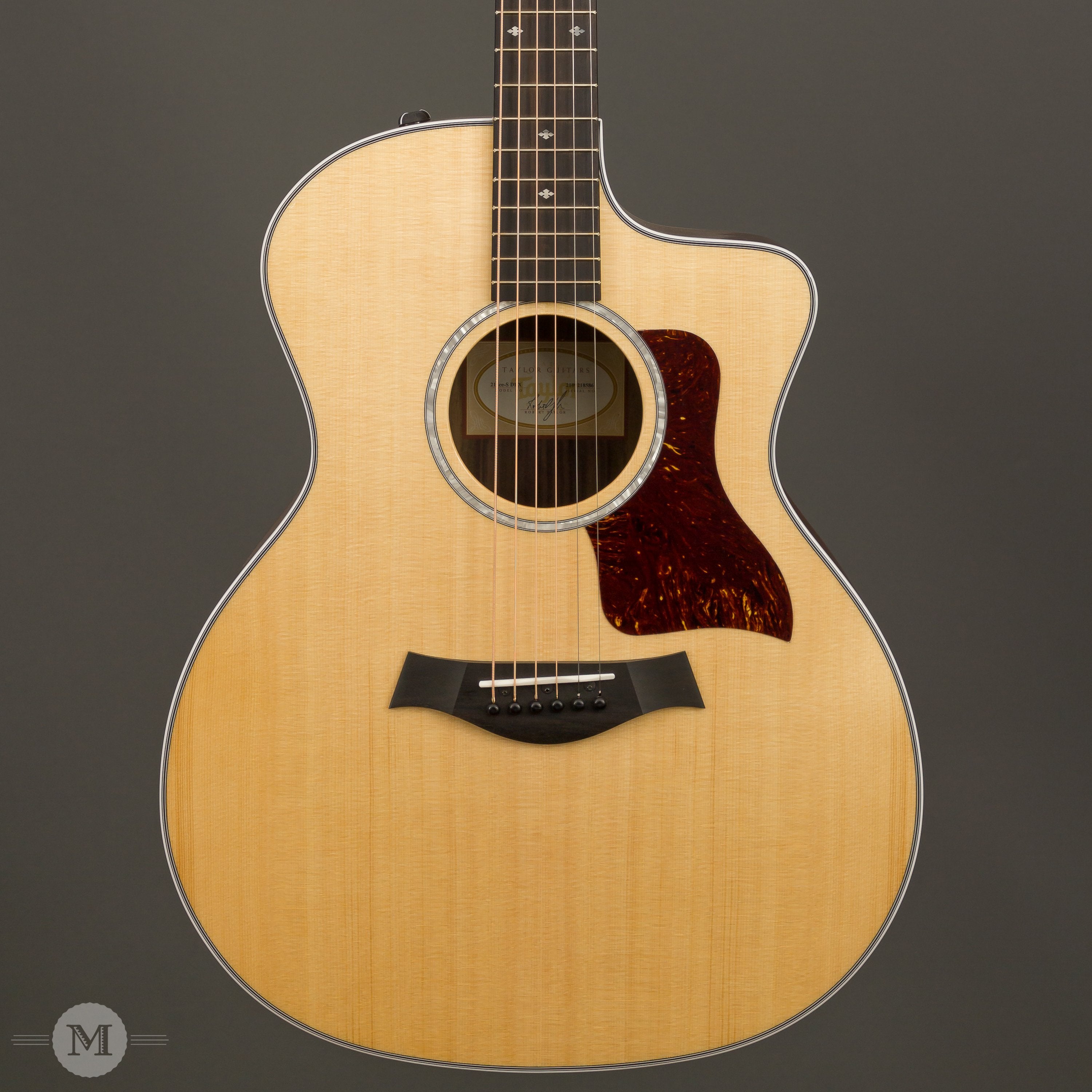 taylor 214ce deluxe grand auditorium