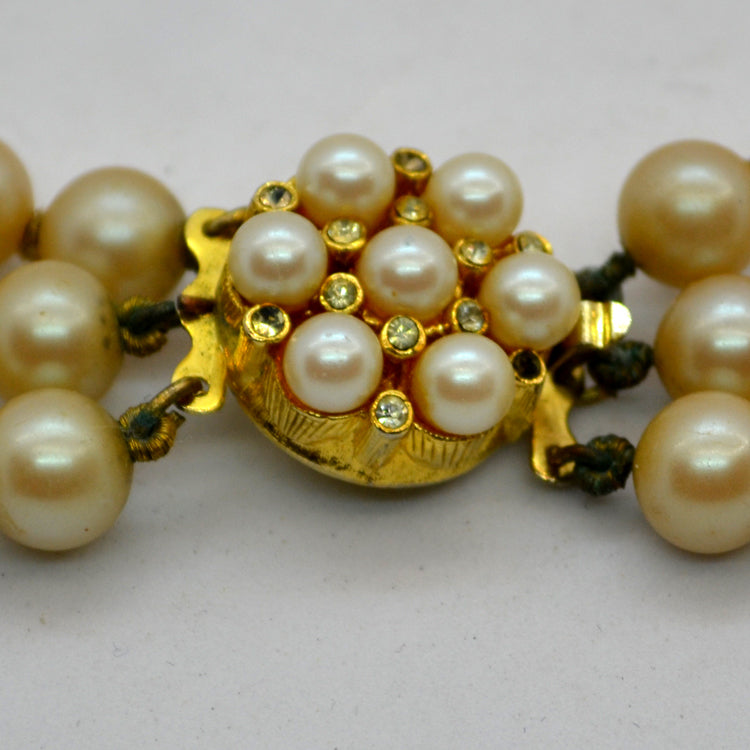 Vintage faux Pearl necklace with decorative clasp | VintageFarmhouse ...