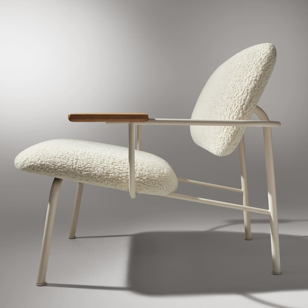 Method Lounge Chair