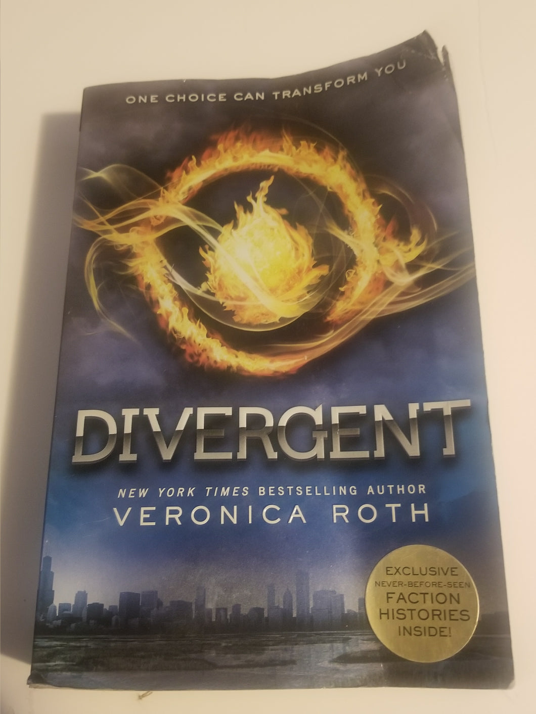 Divergent Book