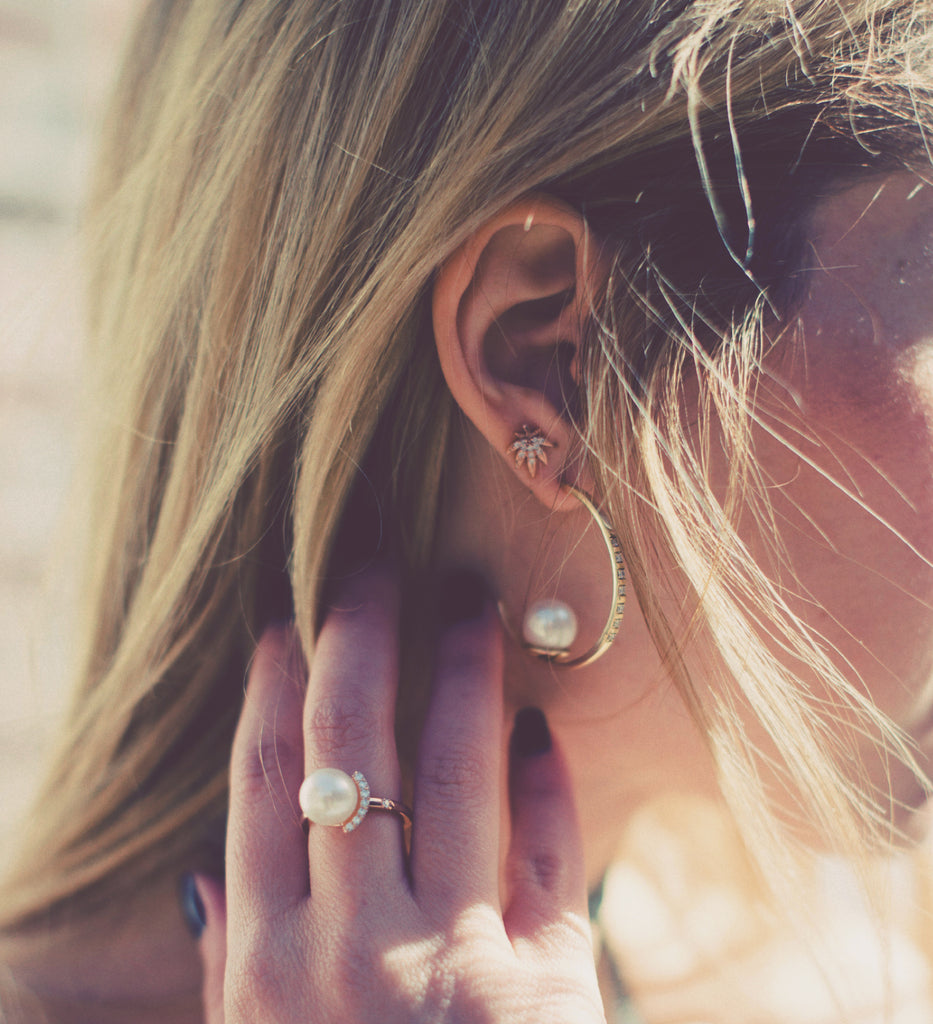 Shimmery Pearls With Diamonds 