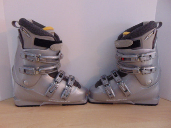Ski Boots Mondo Size 25.5 Ladies Size 8 