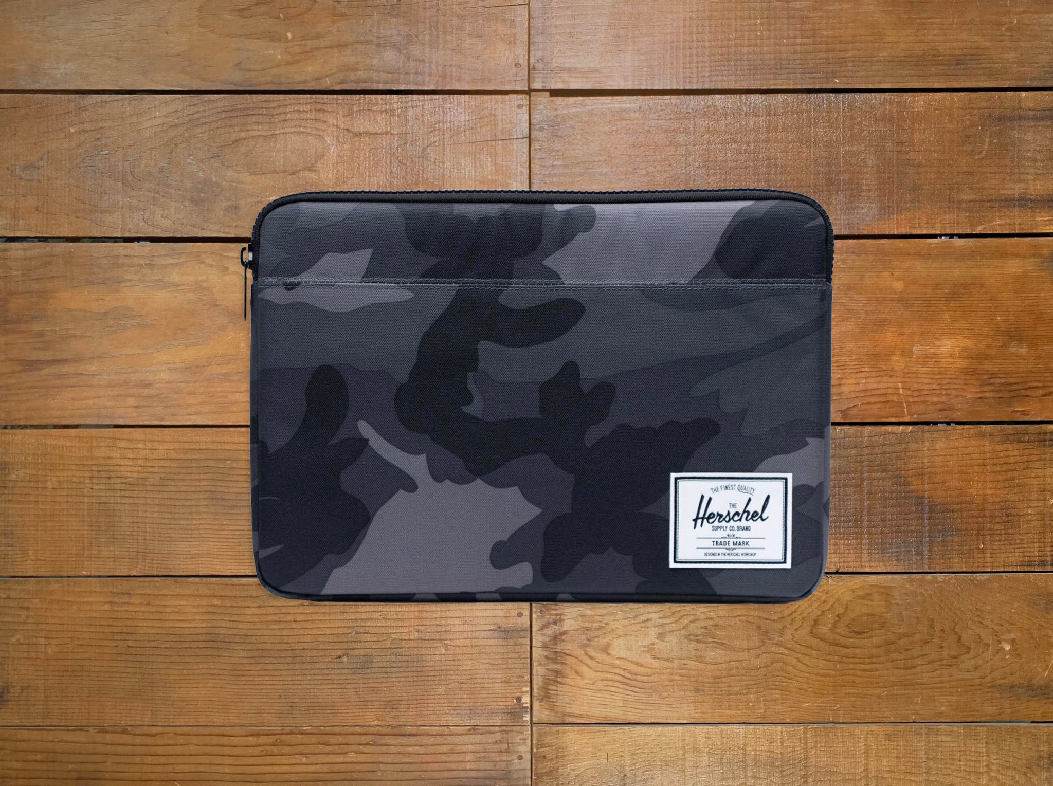 herschel camo laptop sleeve