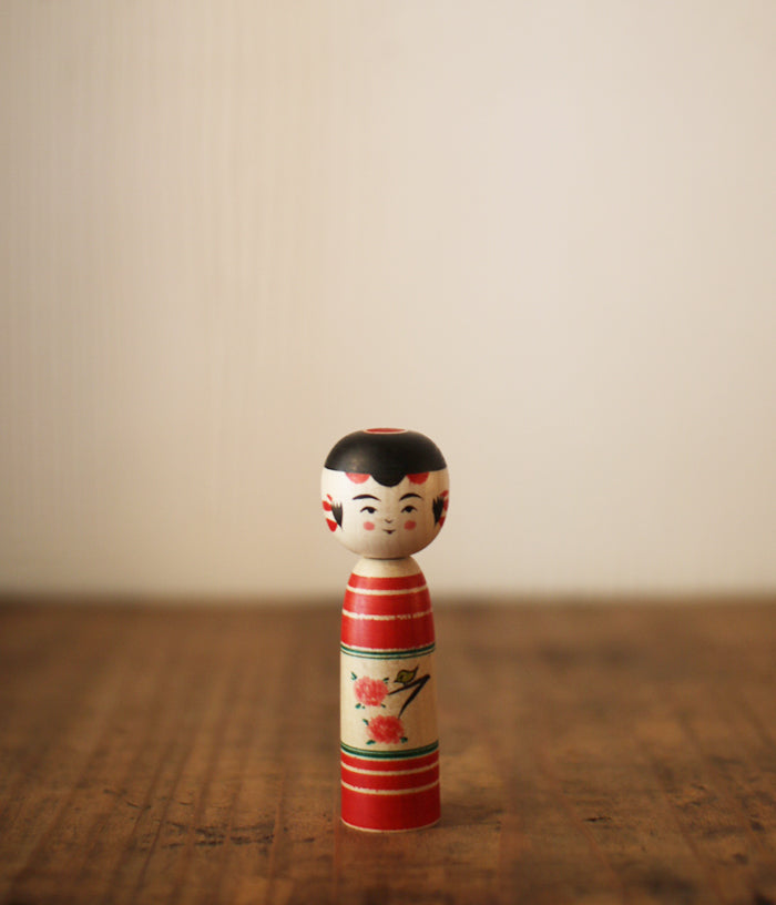 mini kokeshi dolls