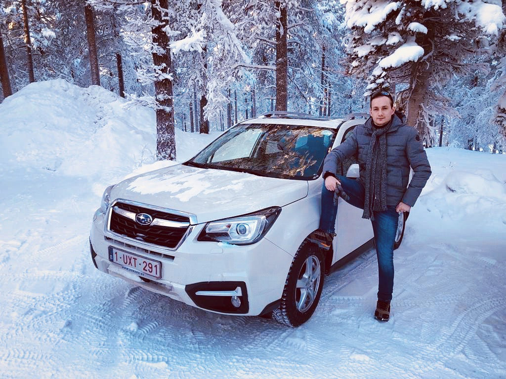 Piet in Lapland met Subaru