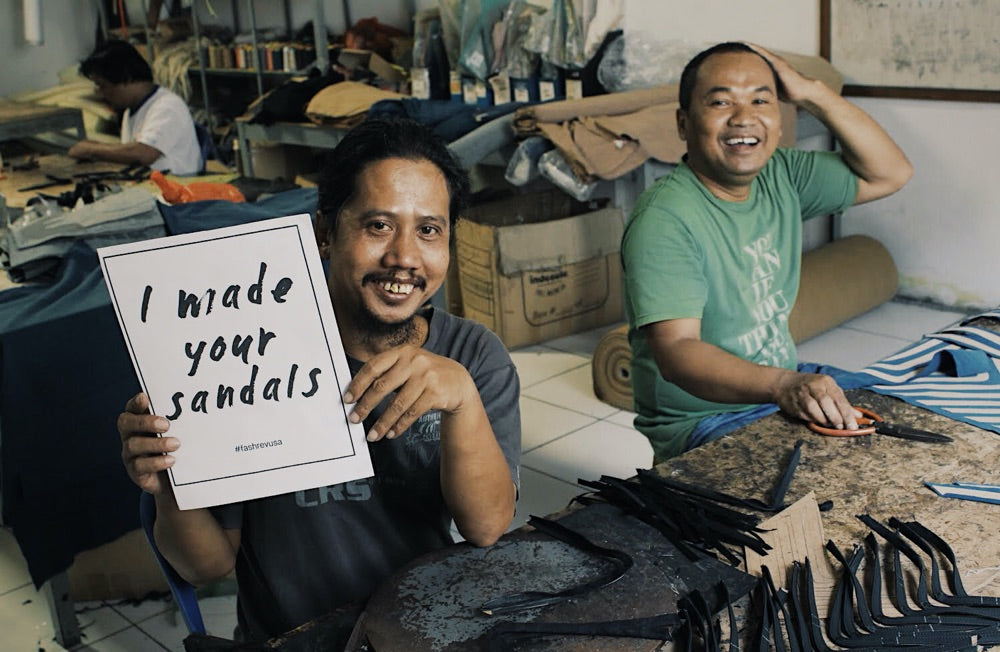 Image of workers in the indosole factory producing the flipflops