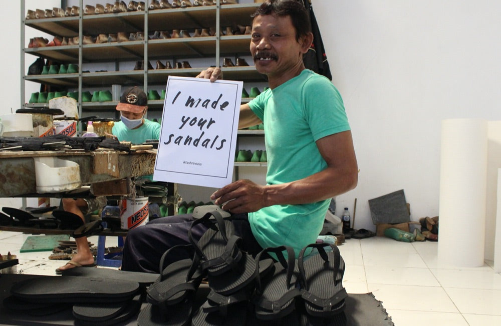 Image of workers in the indosole factory producing the flipflops