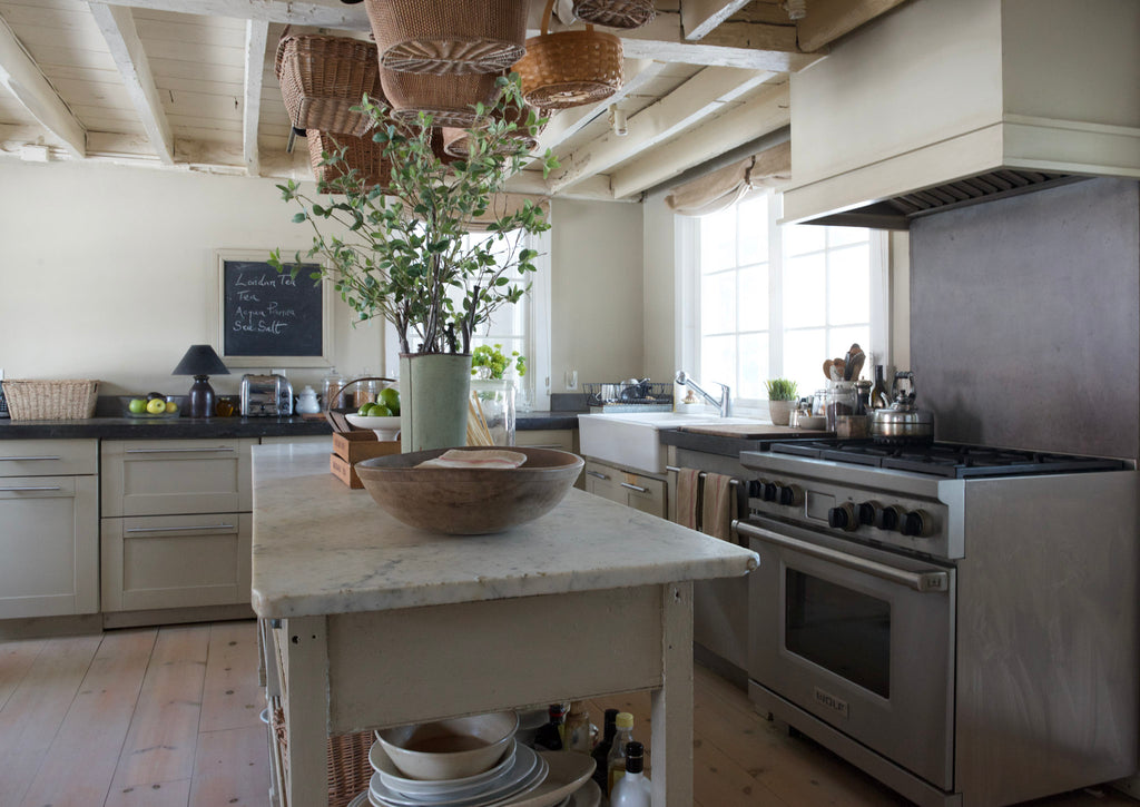 Kitchen walls are Stony Ground (Farrow & Ball) 