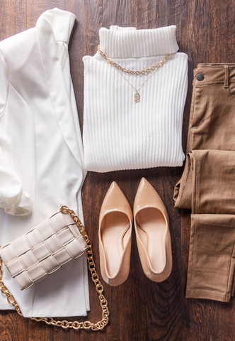 Neutral outfit