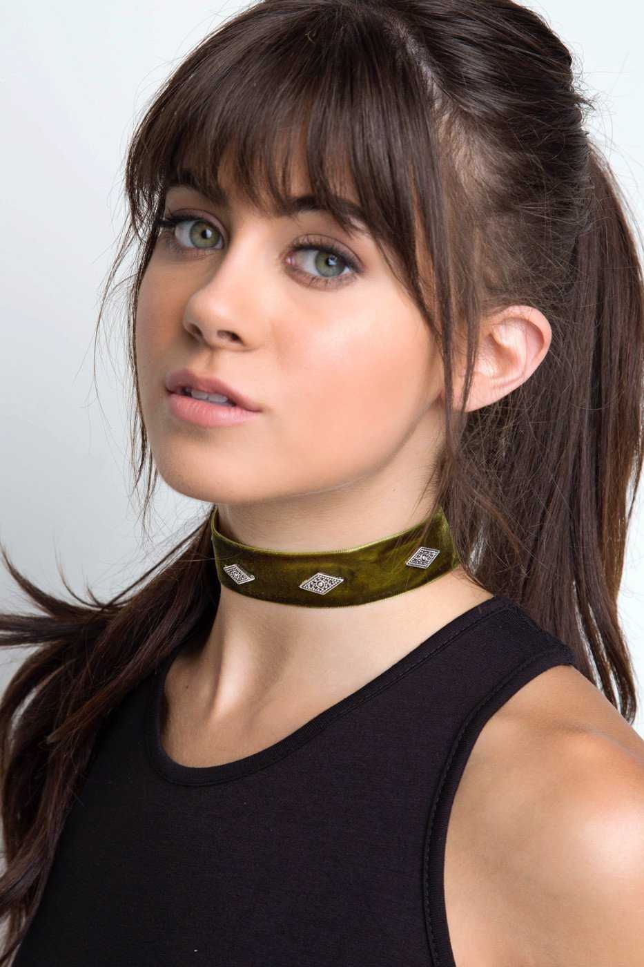 thick fabric choker