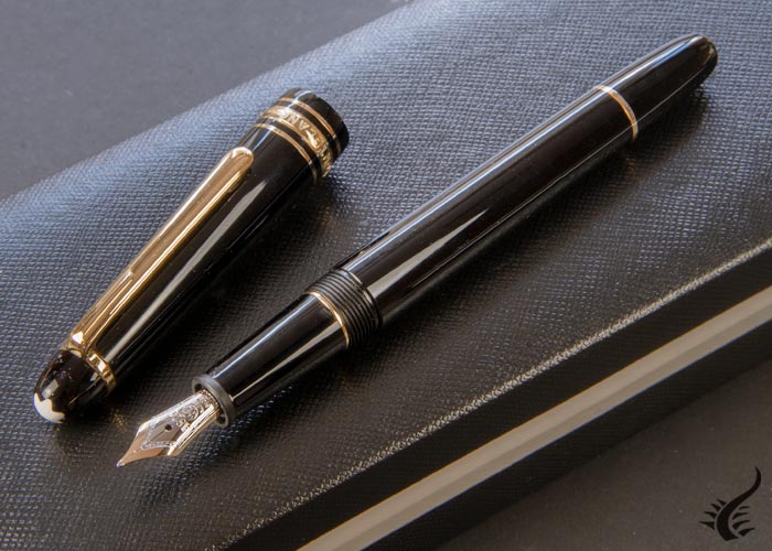 Montblanc Meisterstück Classique Fountain Pen, Gold trim