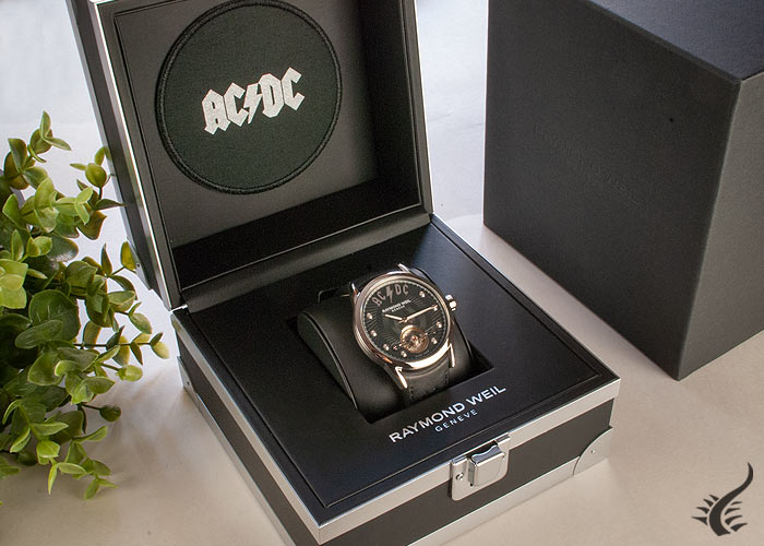 https://www.iguanasell.com/products/raymond-weil-freelancer-ac-dc-limited-edition-automatic-watch-42-mm-black