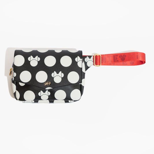 The Minnie Mouse belt bag I didn't know I needed in my life! I found it at  two different @marshalls today so check your local Marshalls!!…