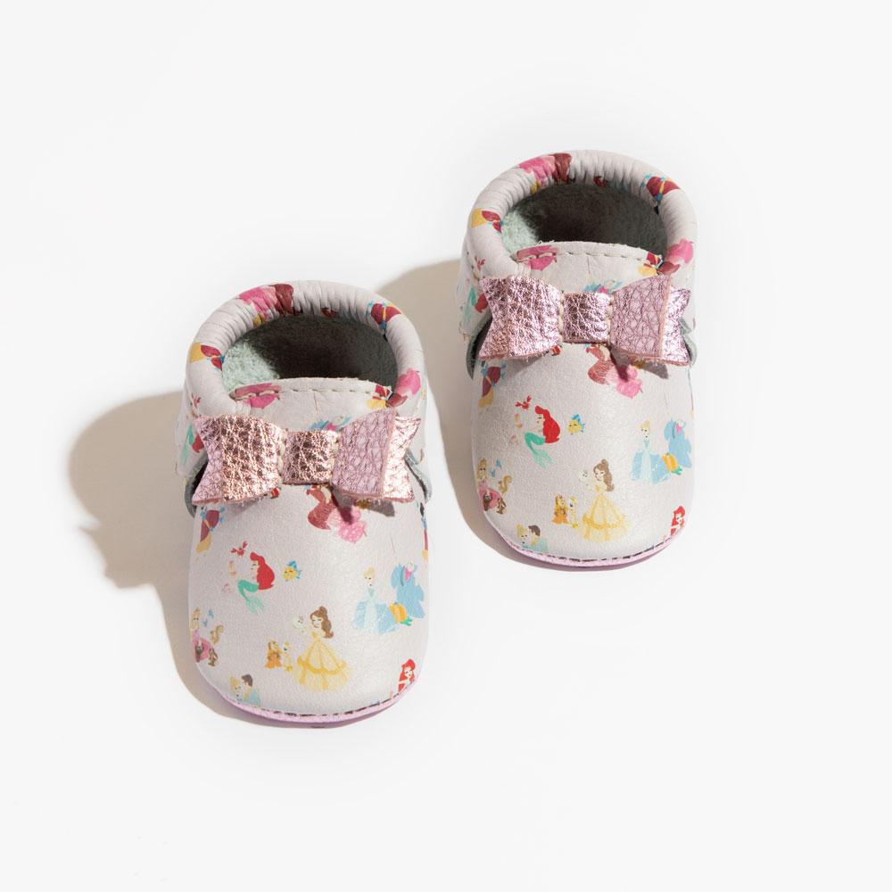 freshly picked bow moccasins