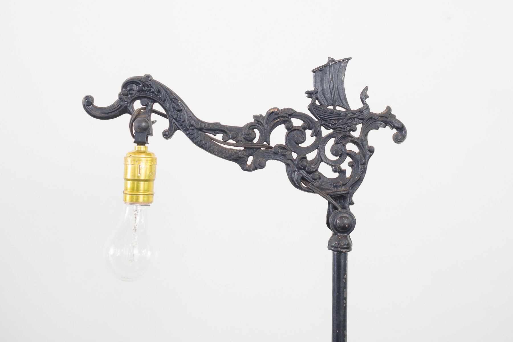 cast iron bridge lamp