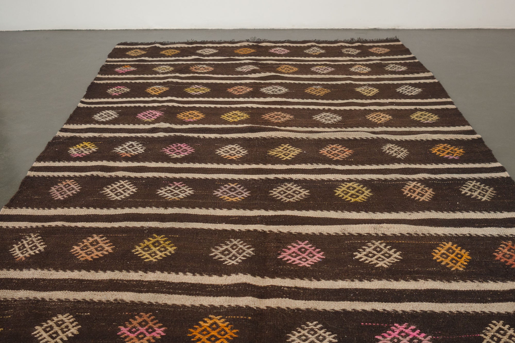 5.5x8 Turkish Kilim Rug | BENGIN