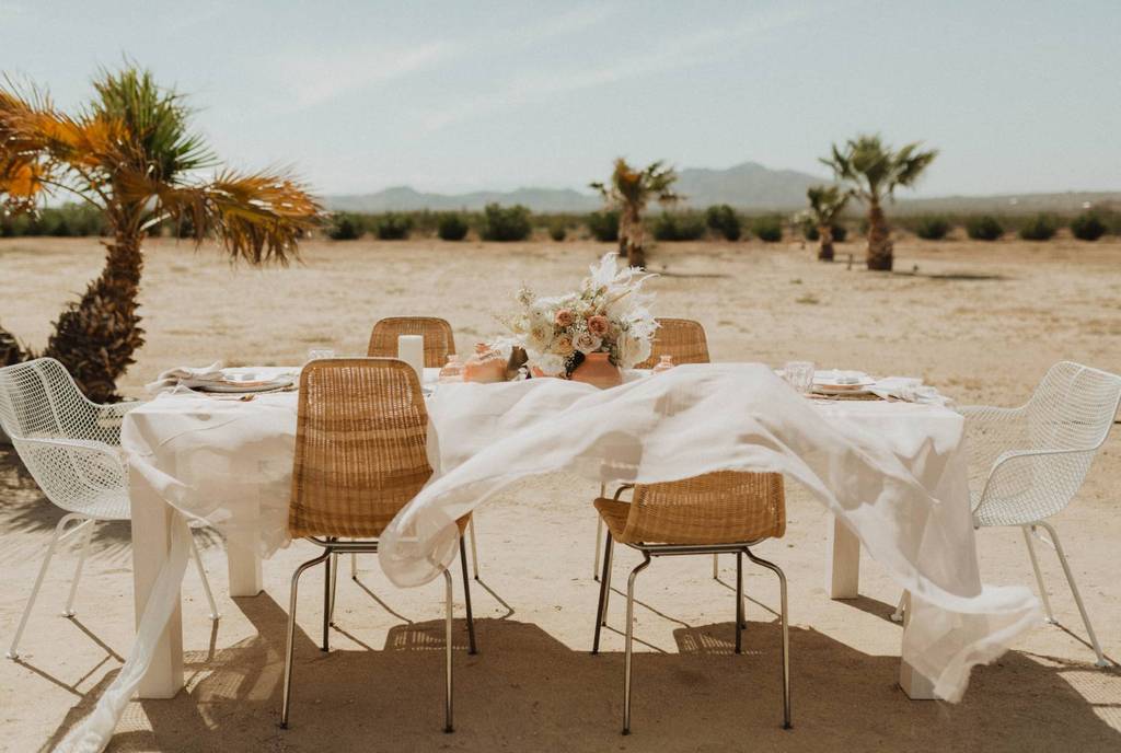 Dine under the stars in the desert - Joshua Tree wedding styled shoot