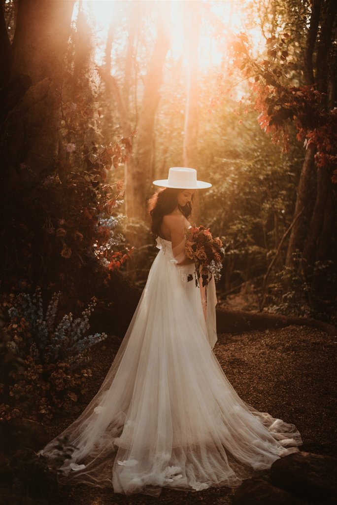 Bohemian bridal wedding style inspiration