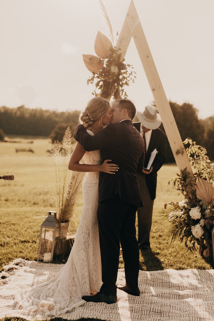 Stephanie and samuel rustic outdoor boho wedding