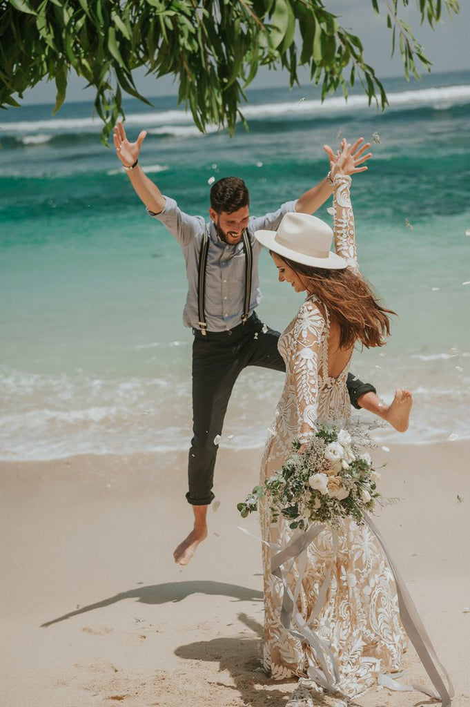 Beach wedding tips
