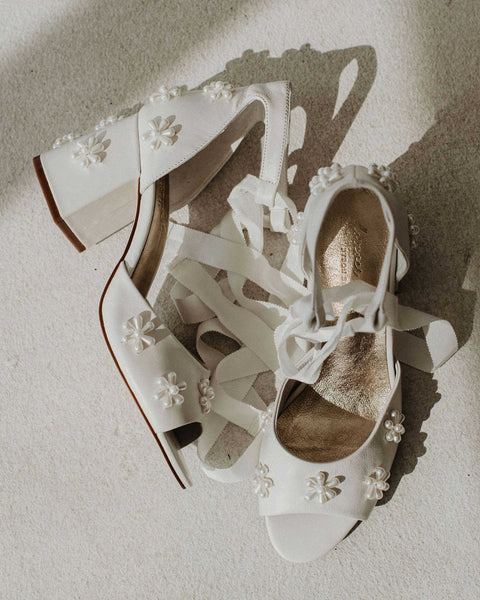 Ladies pearl flower shoes, low heels, beaded wedding shoes, block heel ...