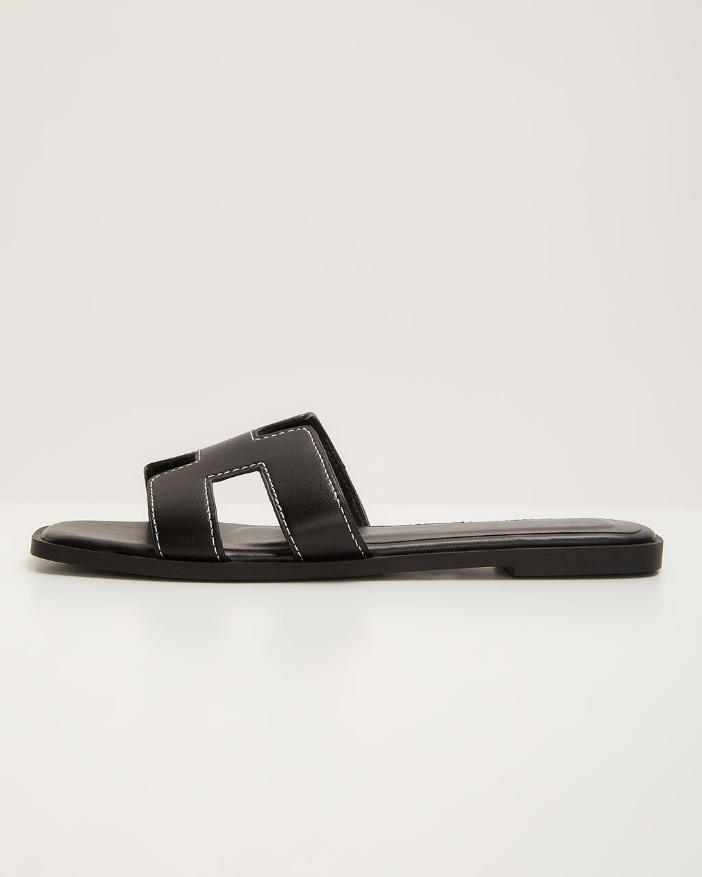 Gordy Flat Sandal