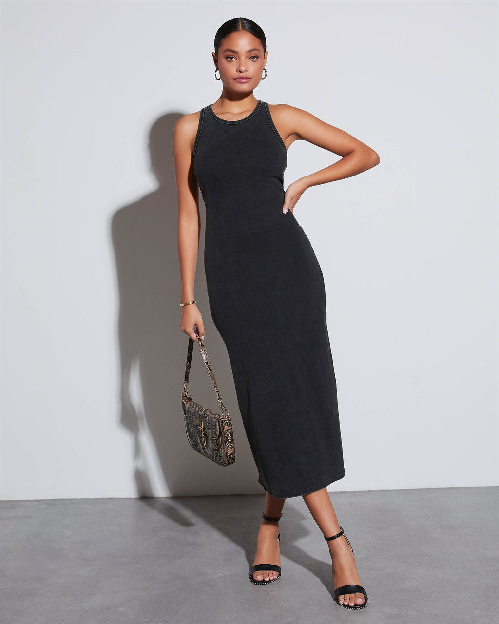 

Kaitlyn Sleeveless Bodycon Midi Dress