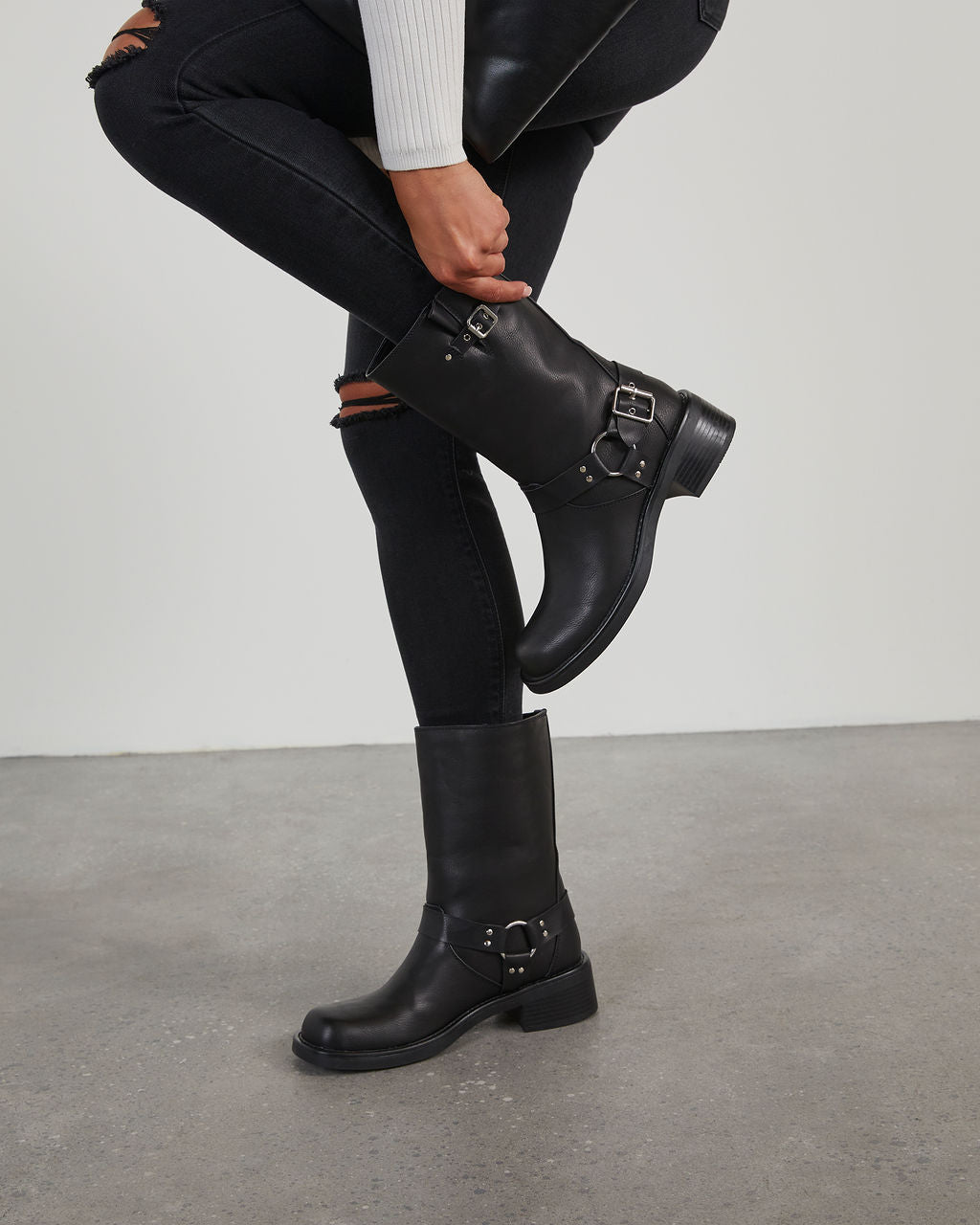 

Oreta Mid Calf Boot