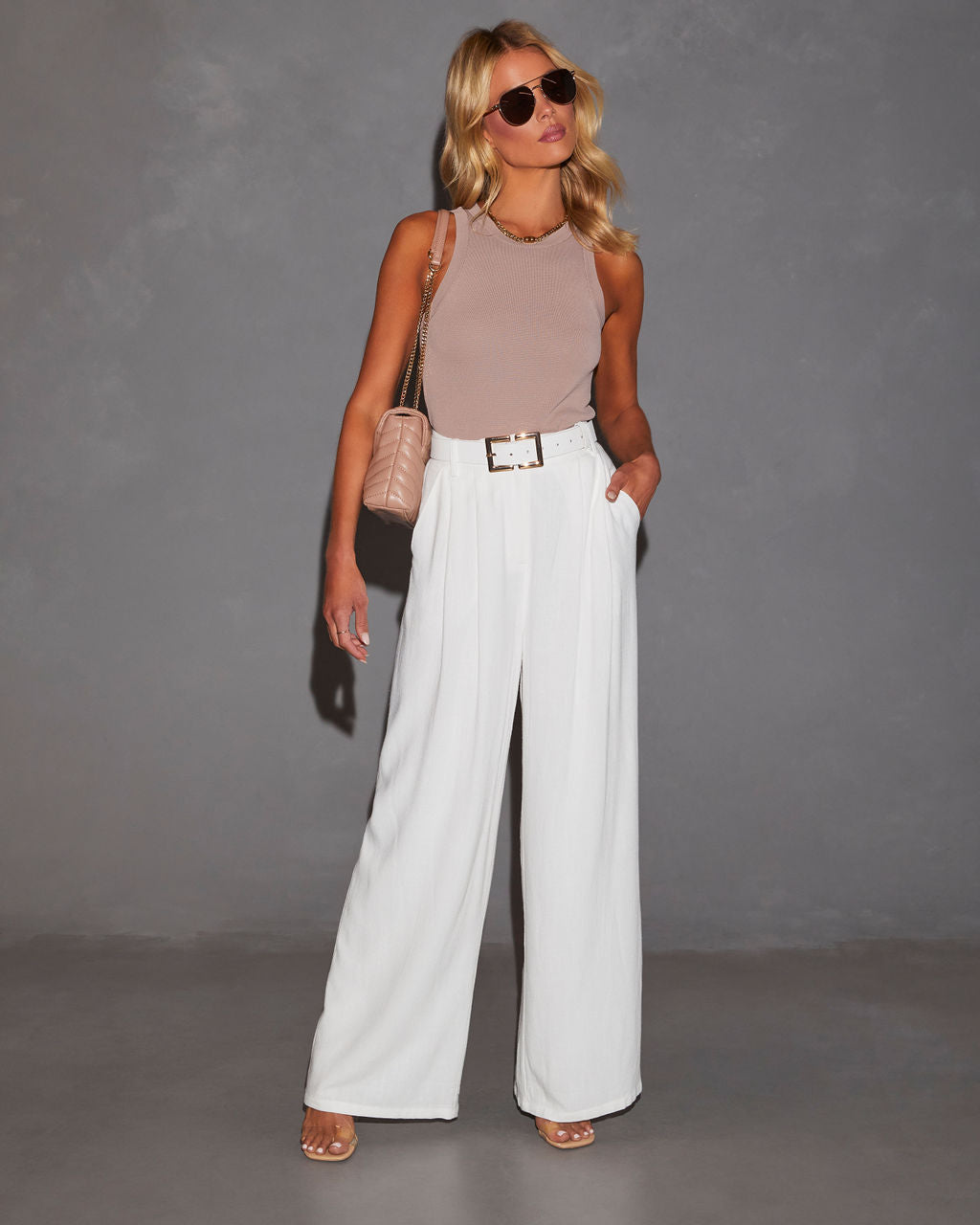 

Mallorie Linen Blend Wide Leg Pleated Trouser