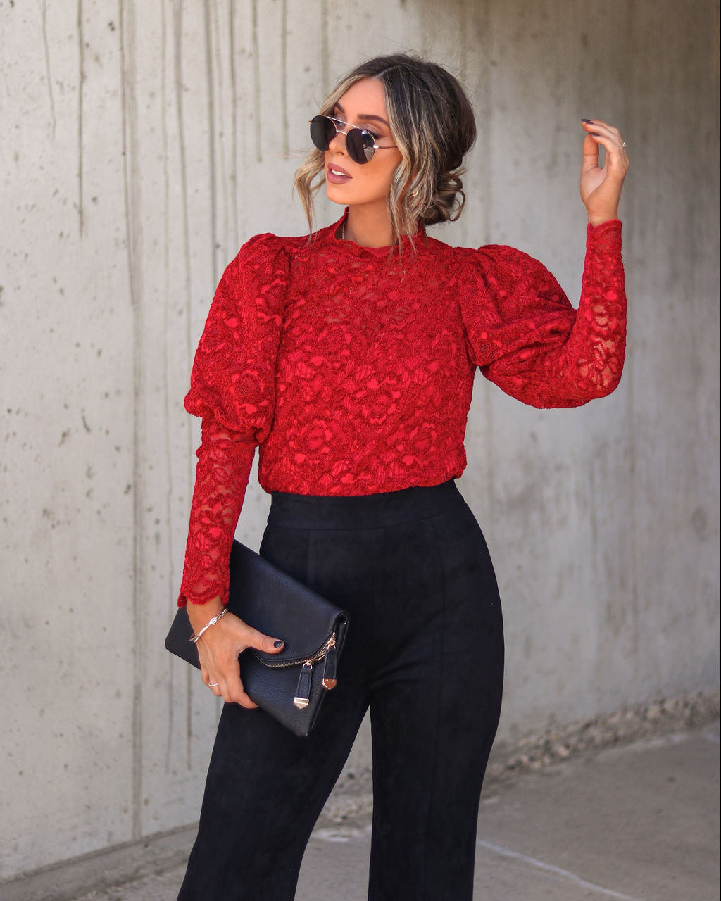

Versailles On My Mind Lace Puff Sleeve Top