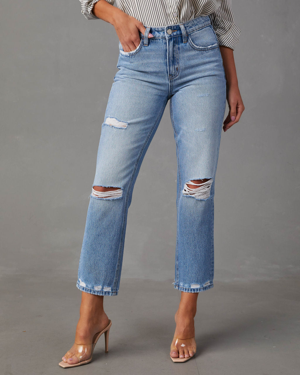 

Alena Mid Rise Distressed Cropped Jeans