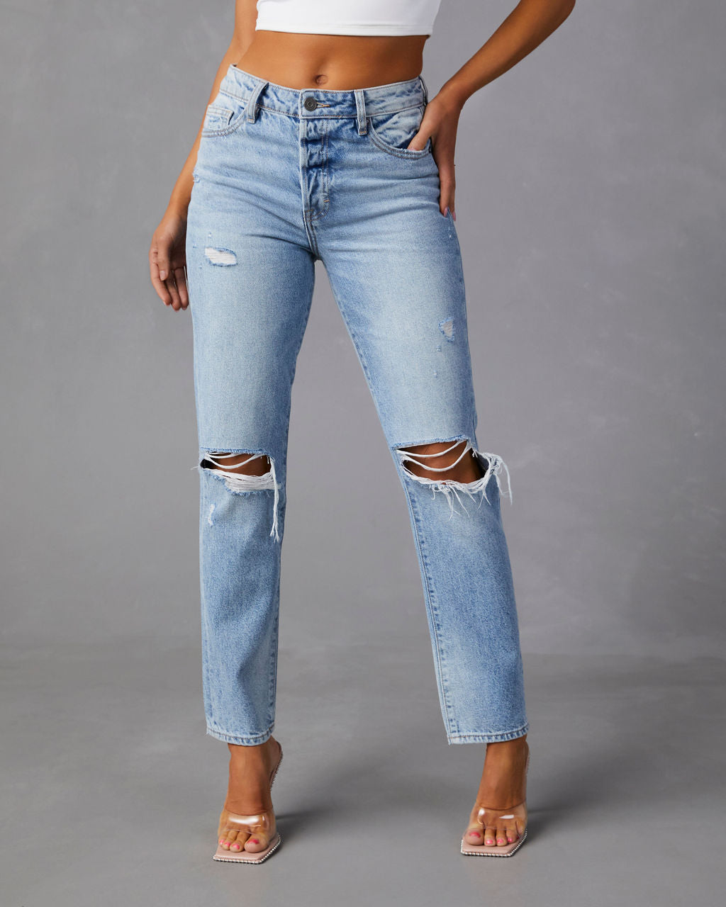 

Travis High Rise Distressed Straight Jeans
