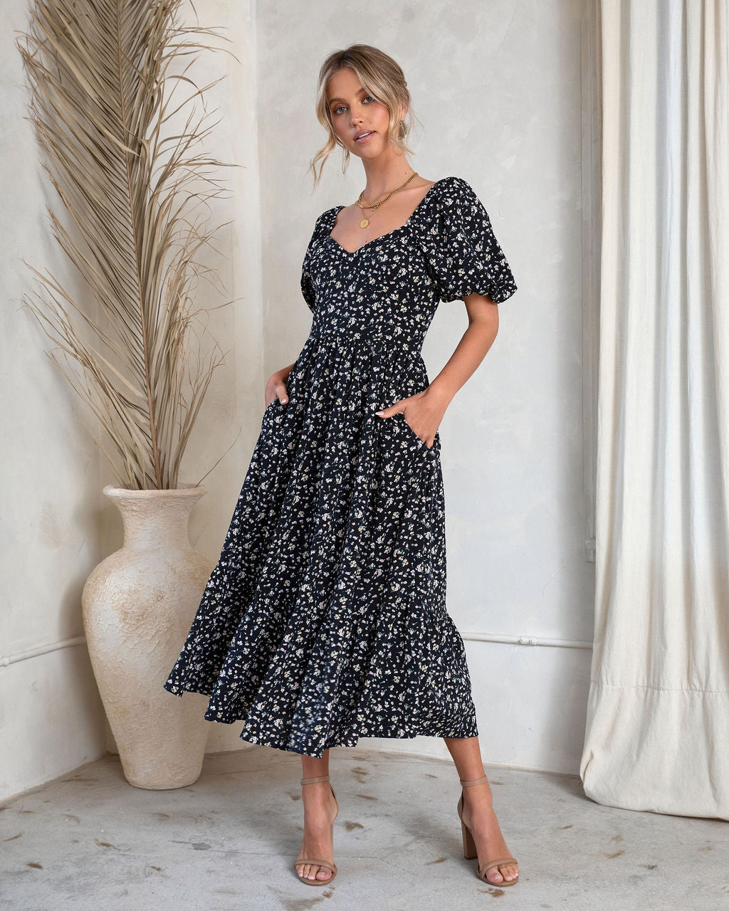 

Charlie Floral Puff Sleeve Pocketed Midi Dress