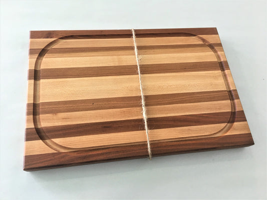 Hiawatha WoodWorks Large Wood Fiber Cutting Board with Juice