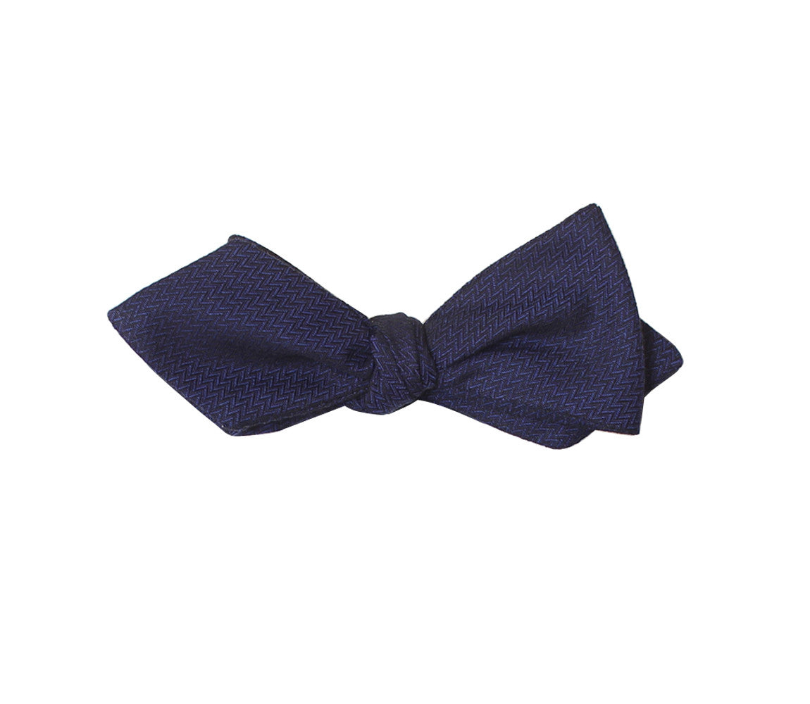 Navy Diamond Tip Bow Tie – German Valdivia - Official Online Boutique