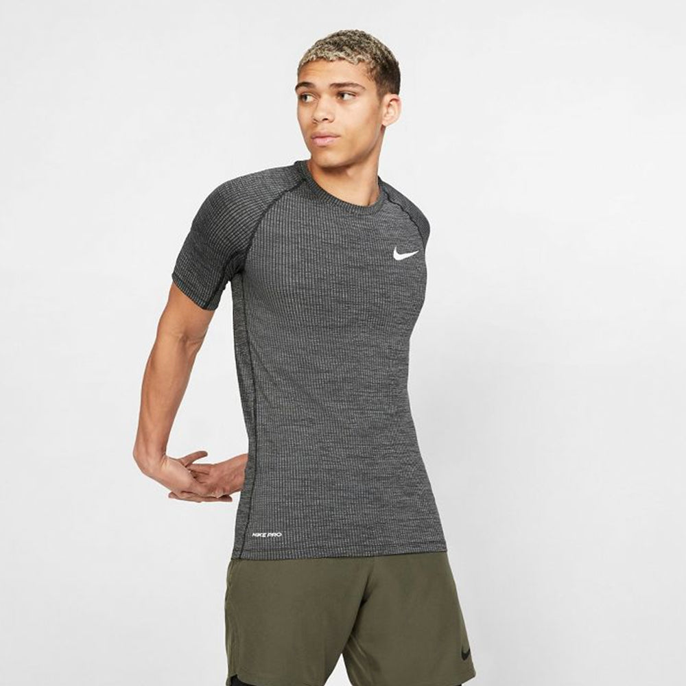 nike pro slim fit