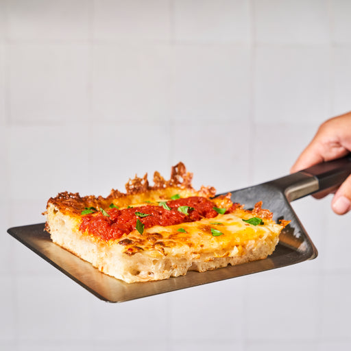 Spatola per pizza in teglia Ooni — Ooni IT