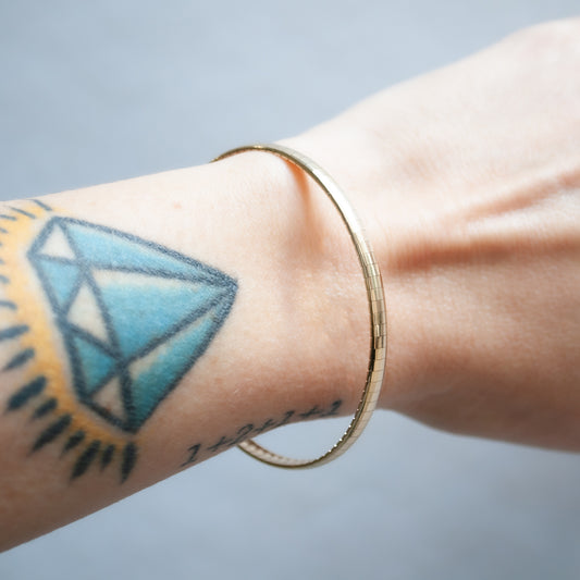 Pyramid Spike Bracelet – DRU.