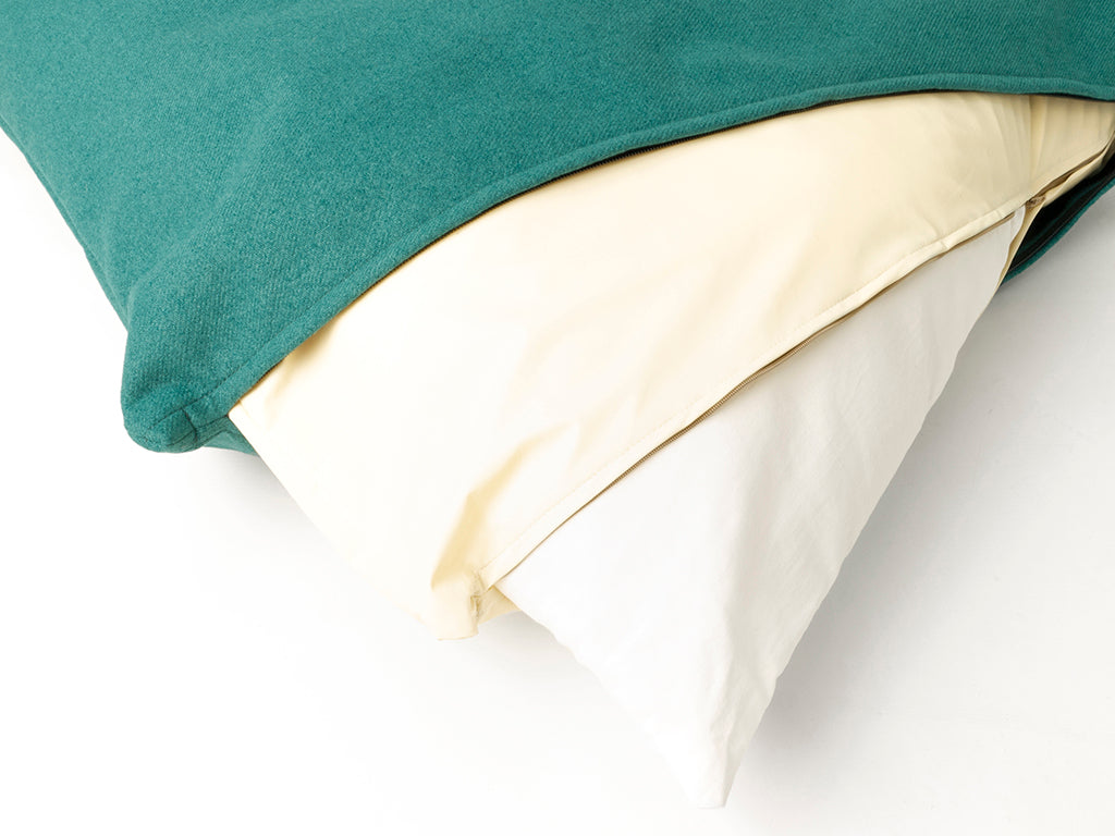 Faroe fabric and waterproof bed liner