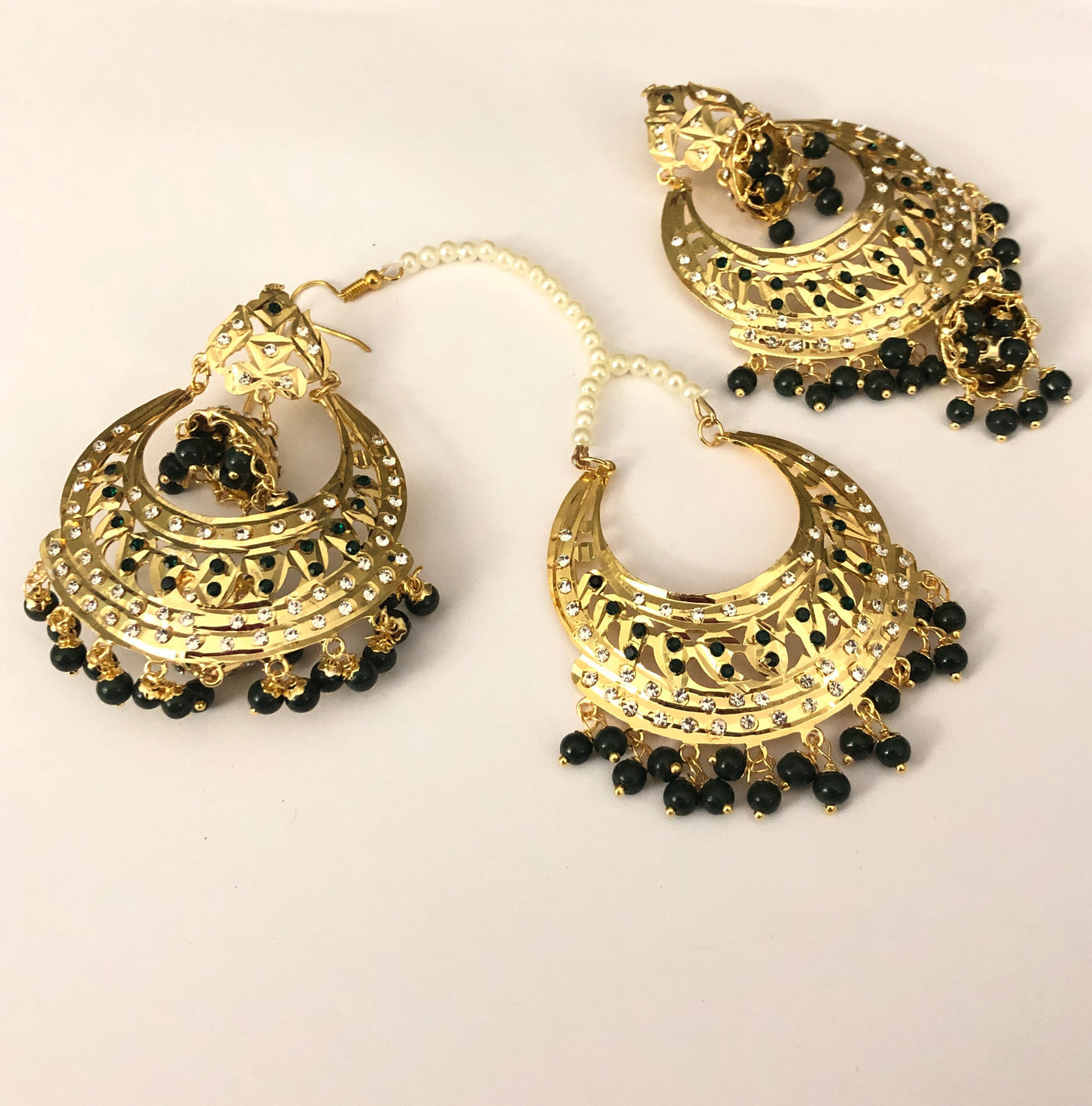 Nazmin Traditional Antique Gold Plated Pipal Patti Tikka – KaurzCrown.com