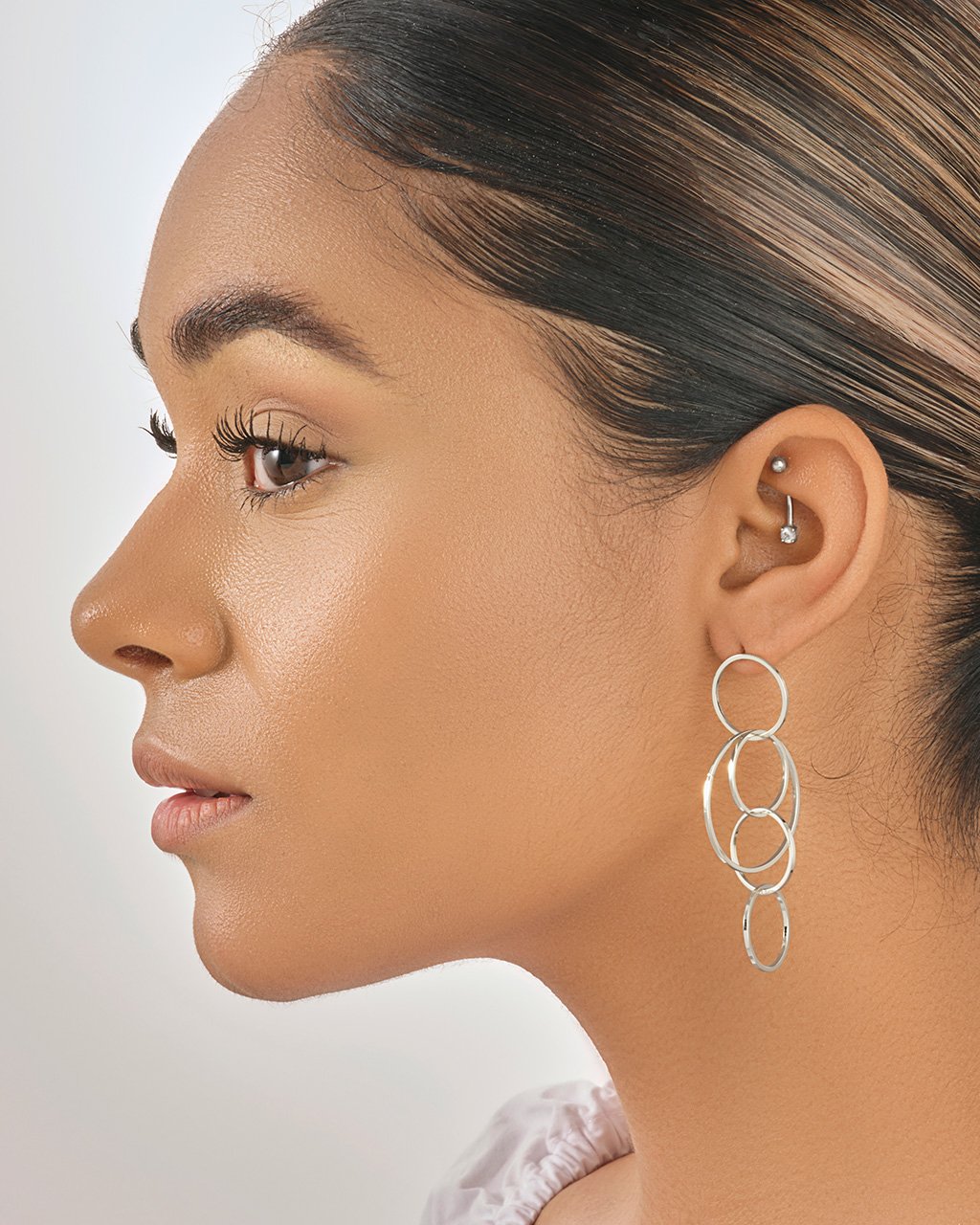 interlinked hoop earrings