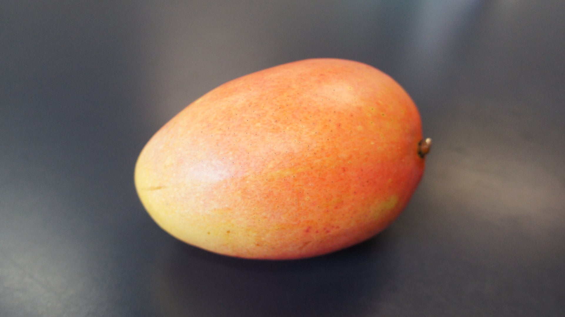 photo of a silky mango