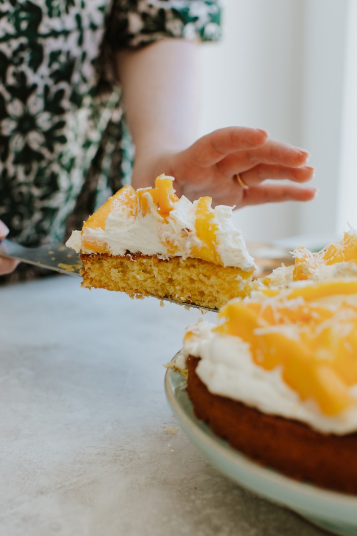 vanilla cake with mango and coconut