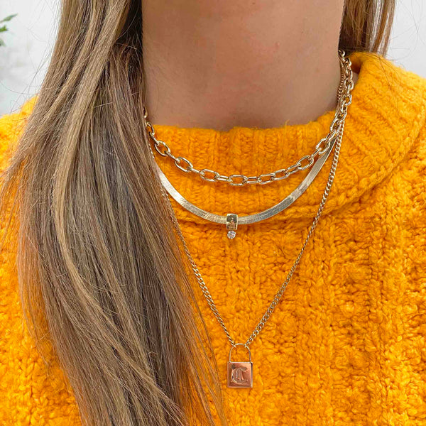 Habitually Chic® » What You Need Now: A Gold Chain Necklace