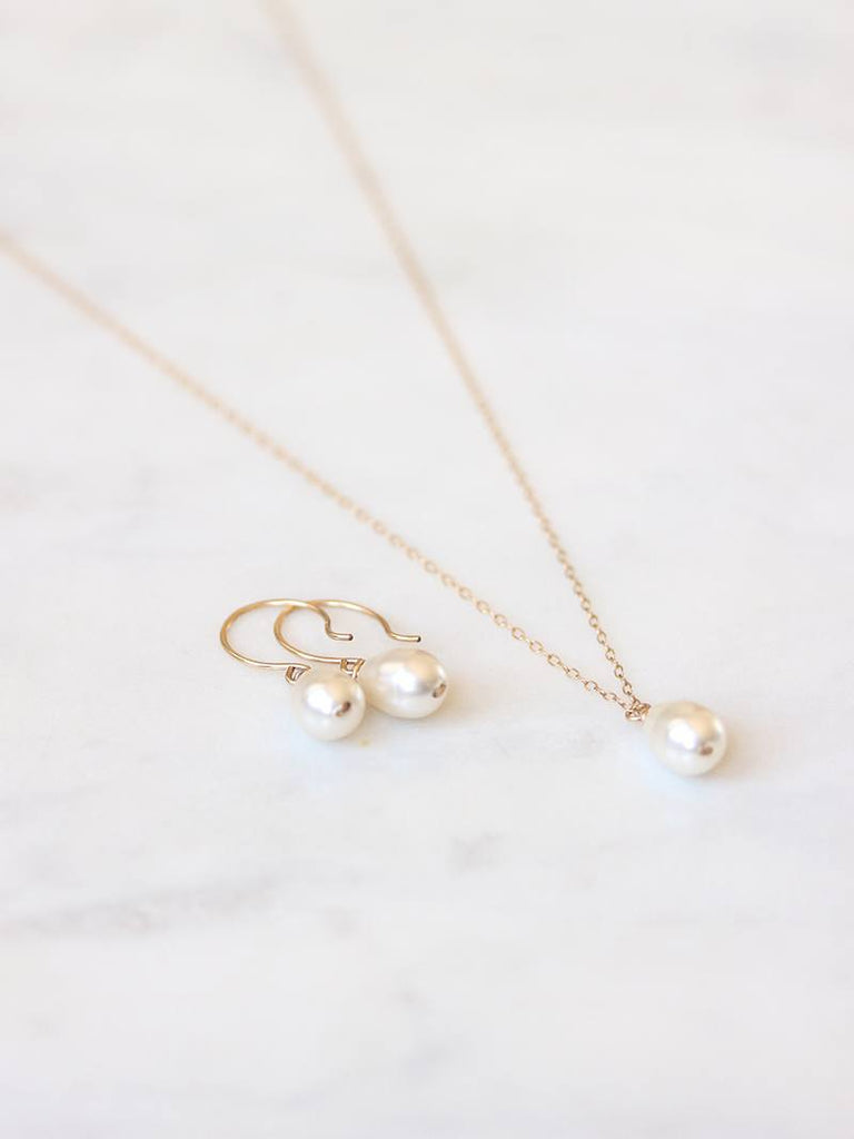 pearl drop necklace and earring set