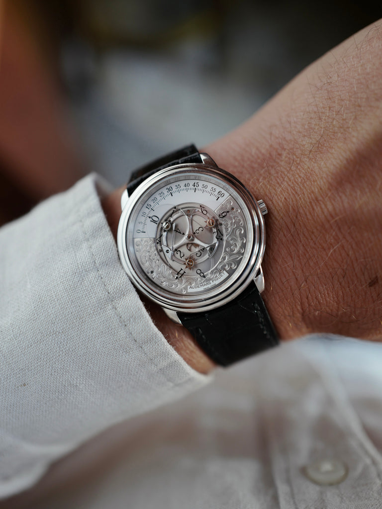 Wrist photo of platinum Audemars Piguet Starwheel 25720 wristwatch