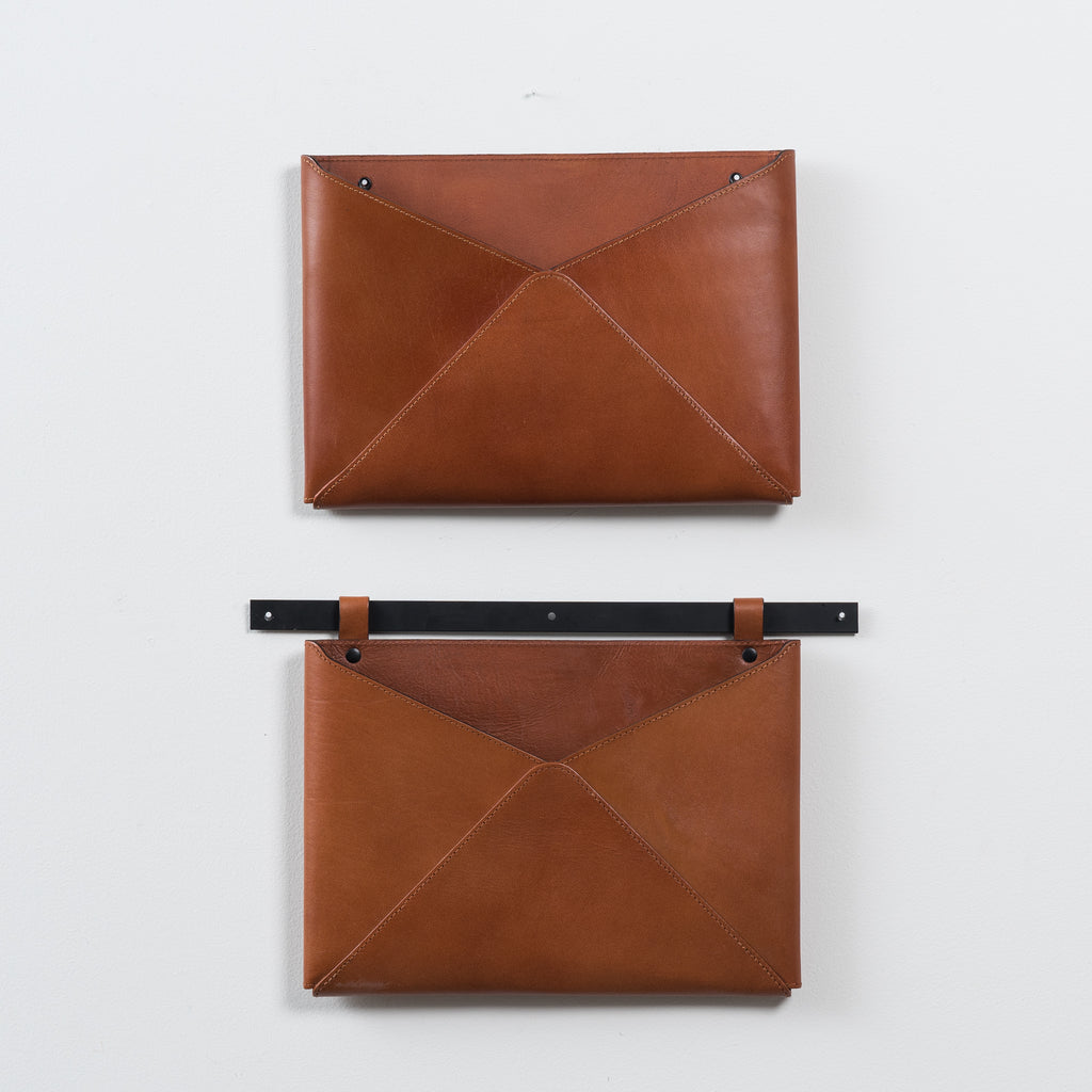 Leather Lola Wall Pocket | Magnolia