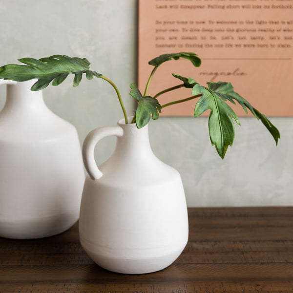 Alta Jug Vase | Magnolia