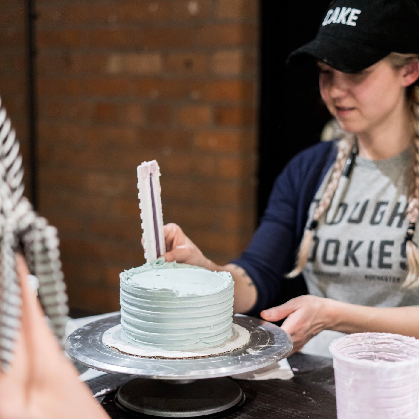 Cake Comb Decoration