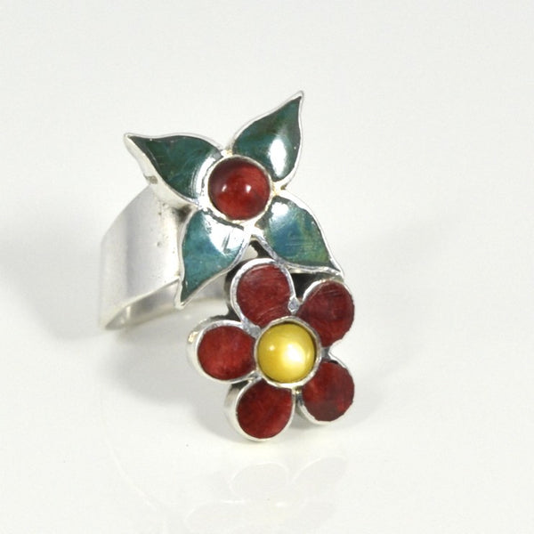 Sterling Silver Flowers and Stones Ring – JJ Caprices